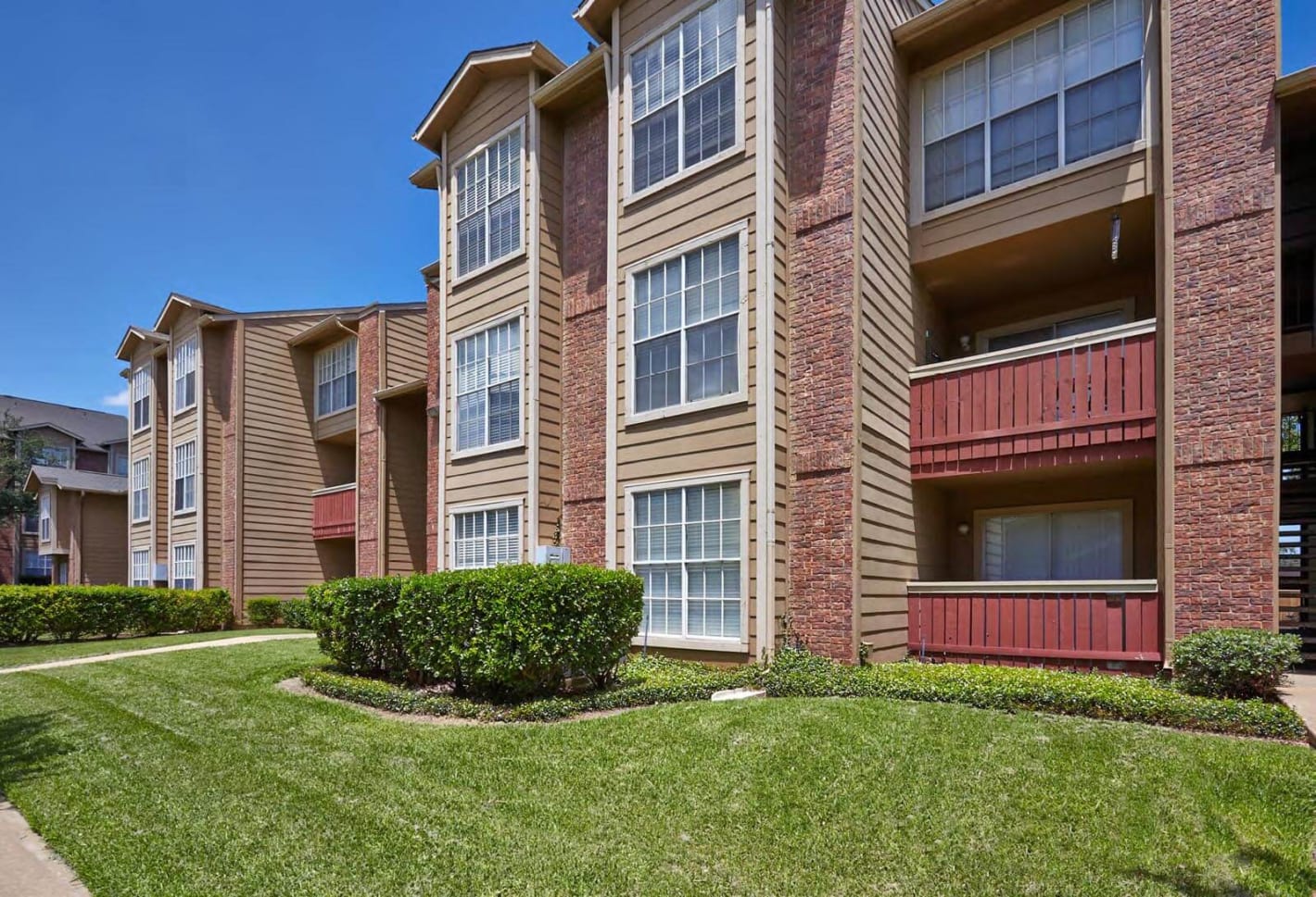 Autumnwood Apartment Homes Apartments in Arlington, TX RENTCafe