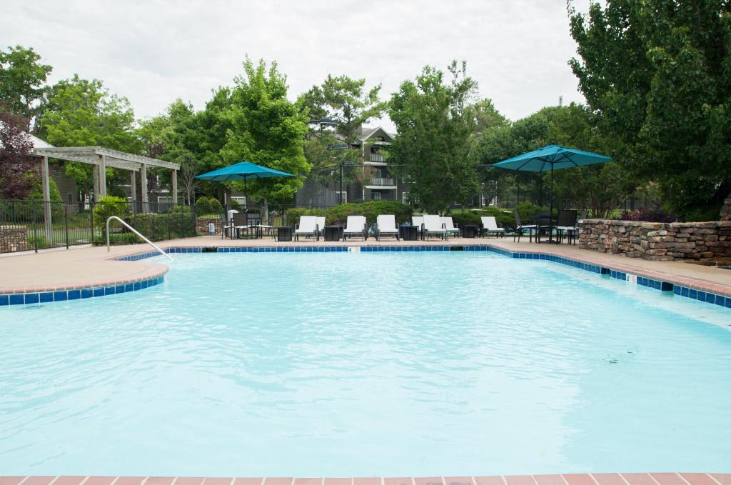 Apartments On Mud Island Riverset Apartments