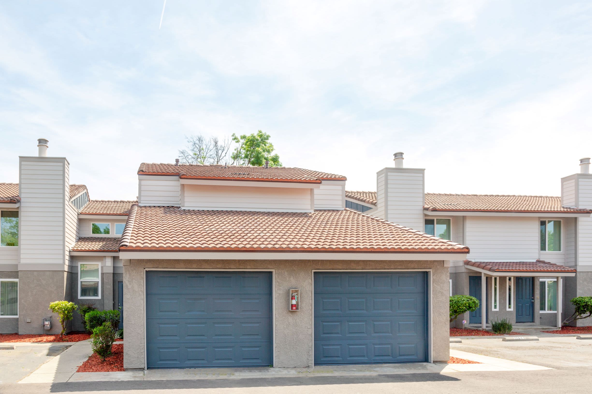 Apartments for Rent in Hanford, CA River Oaks Apartments & Townhomes