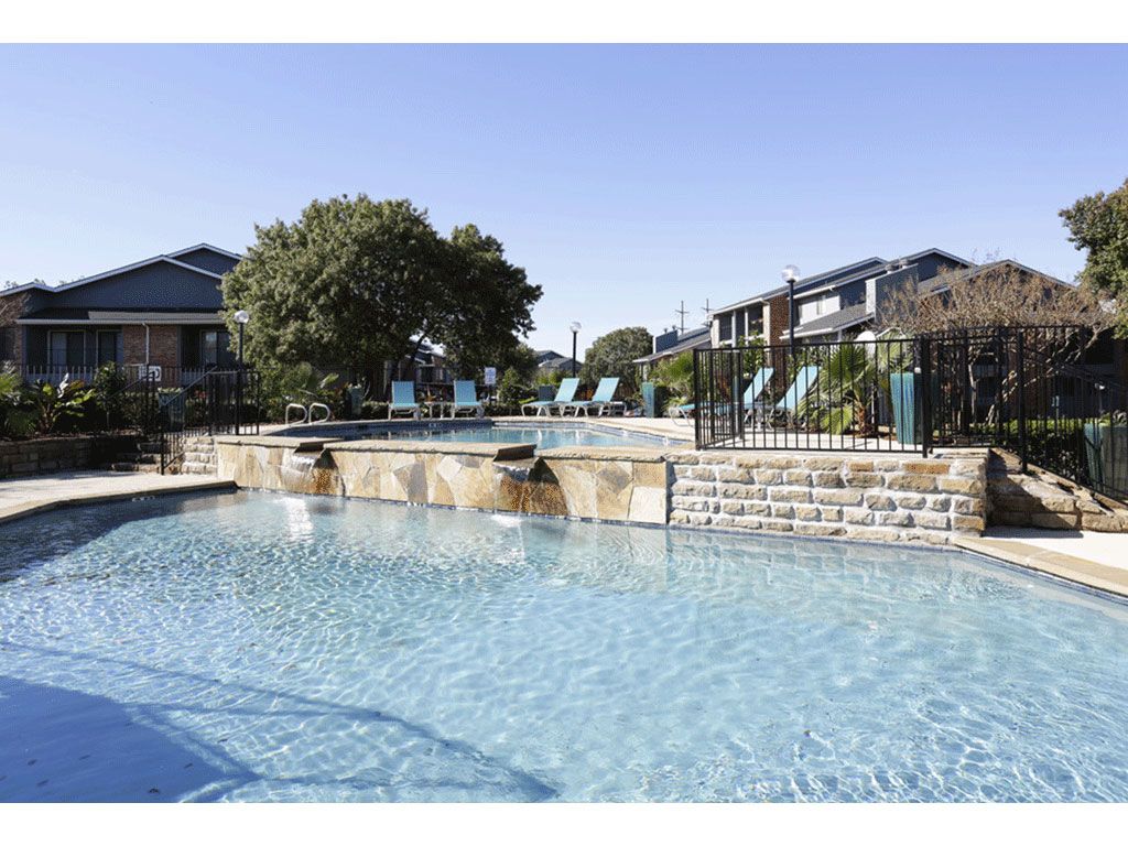 Apartments for Rent In Irving, TX Water Ridge Photo Gallery
