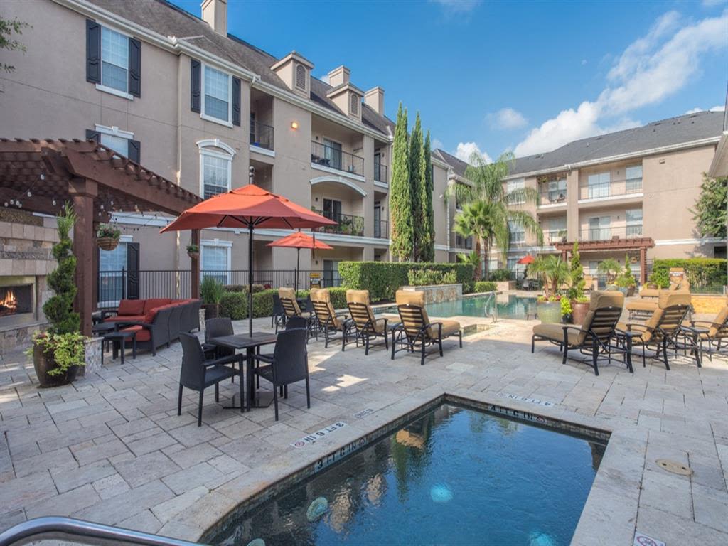 Bellaire Apartments Estates at Bellaire Photos