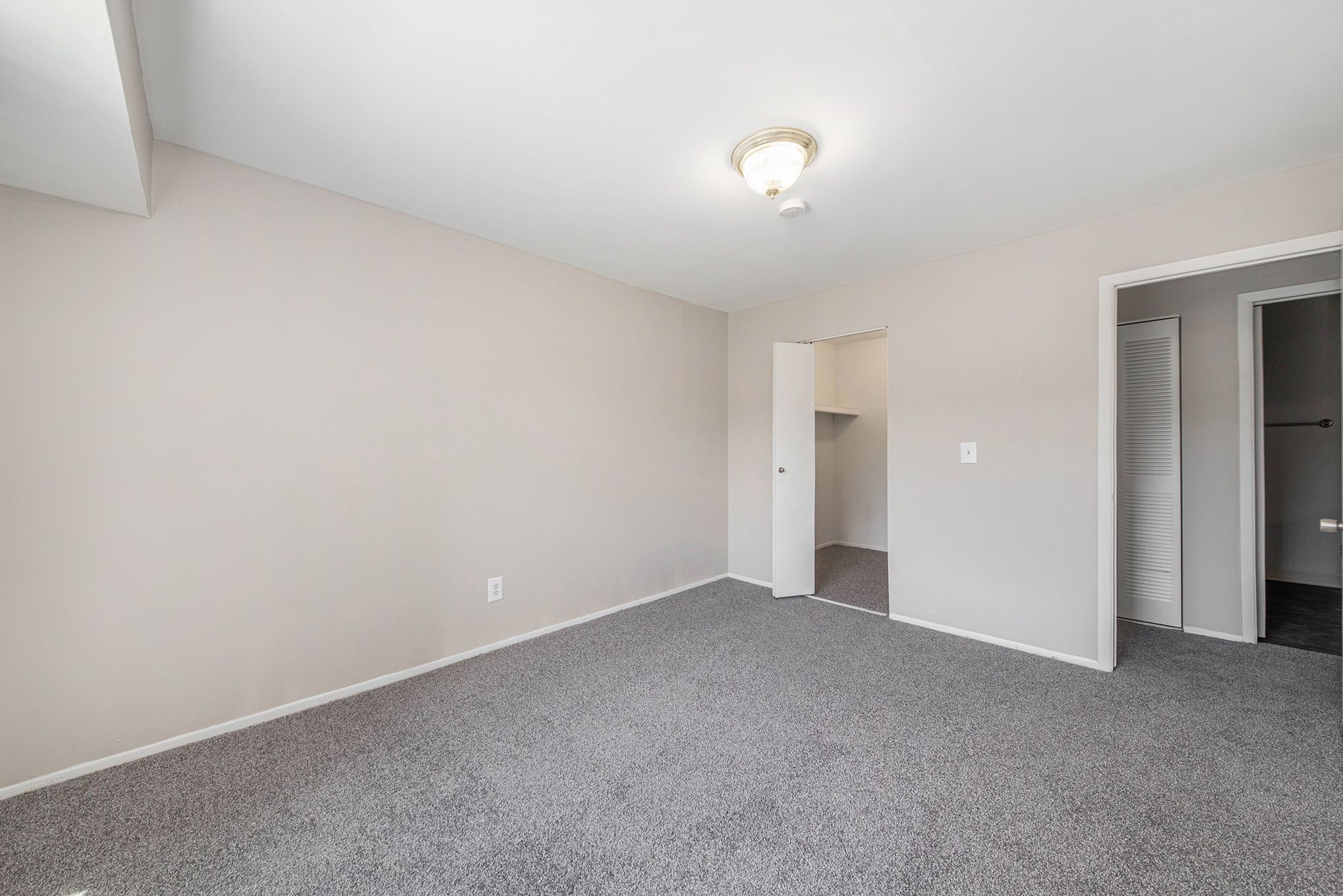 Photos And Video Of Midtown Square Apartments In Wayne Mi