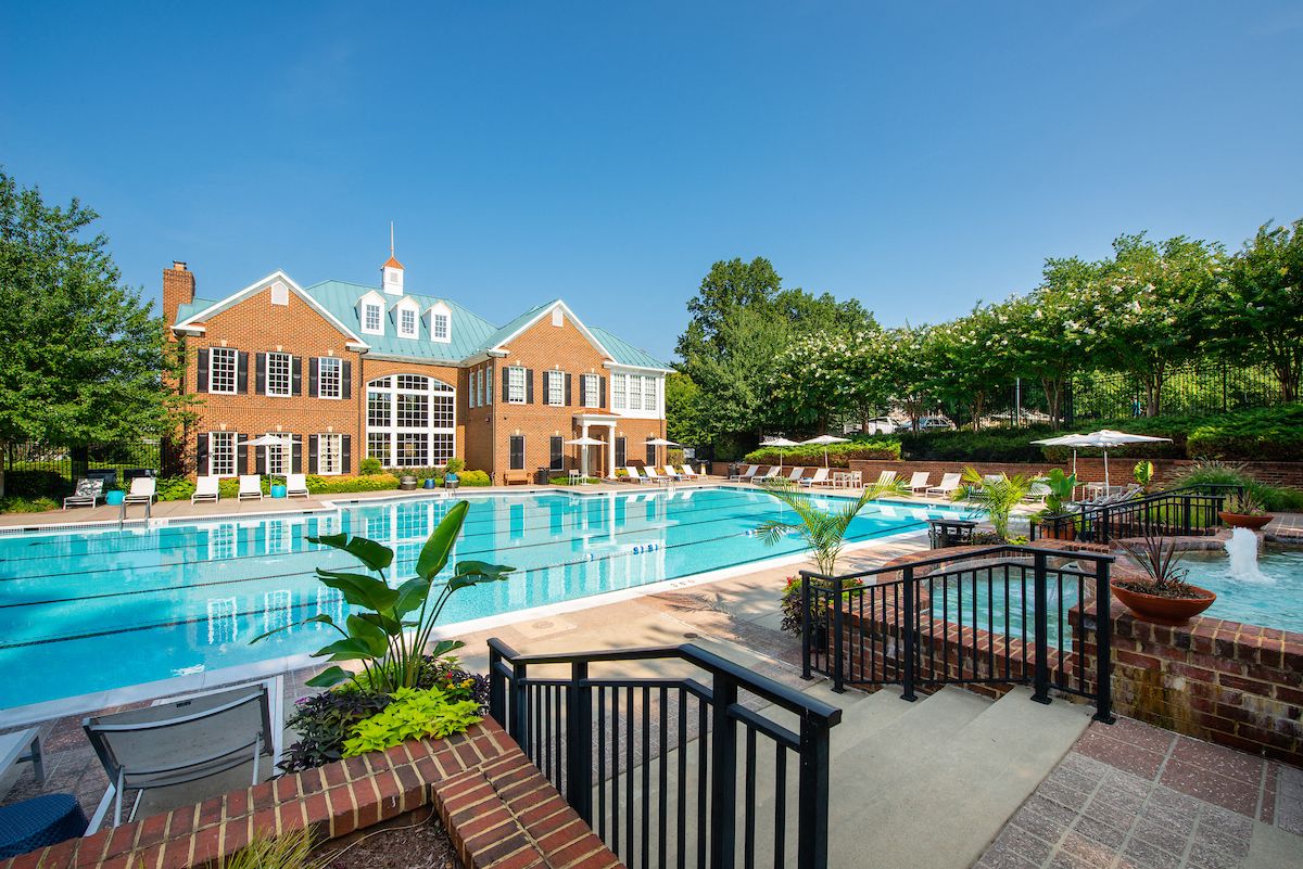 Fairfax Apartments Fairfax Square Apartments Photo Gallery