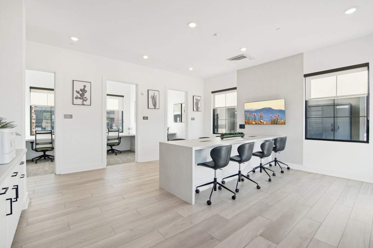 The Maddox official property photograph