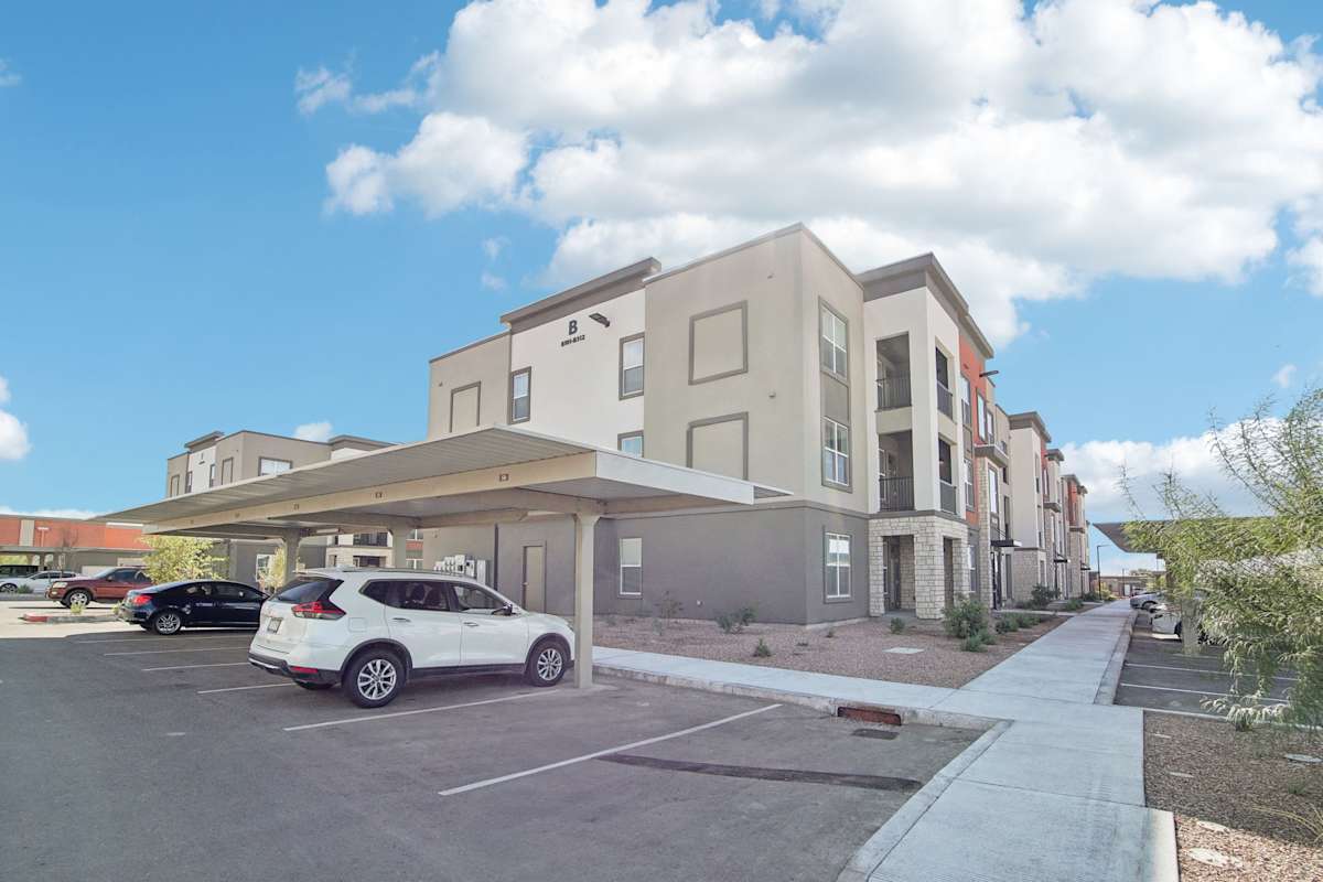 The Maddox official property photograph