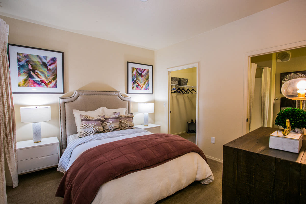 Versante Apartment Homes official photograph