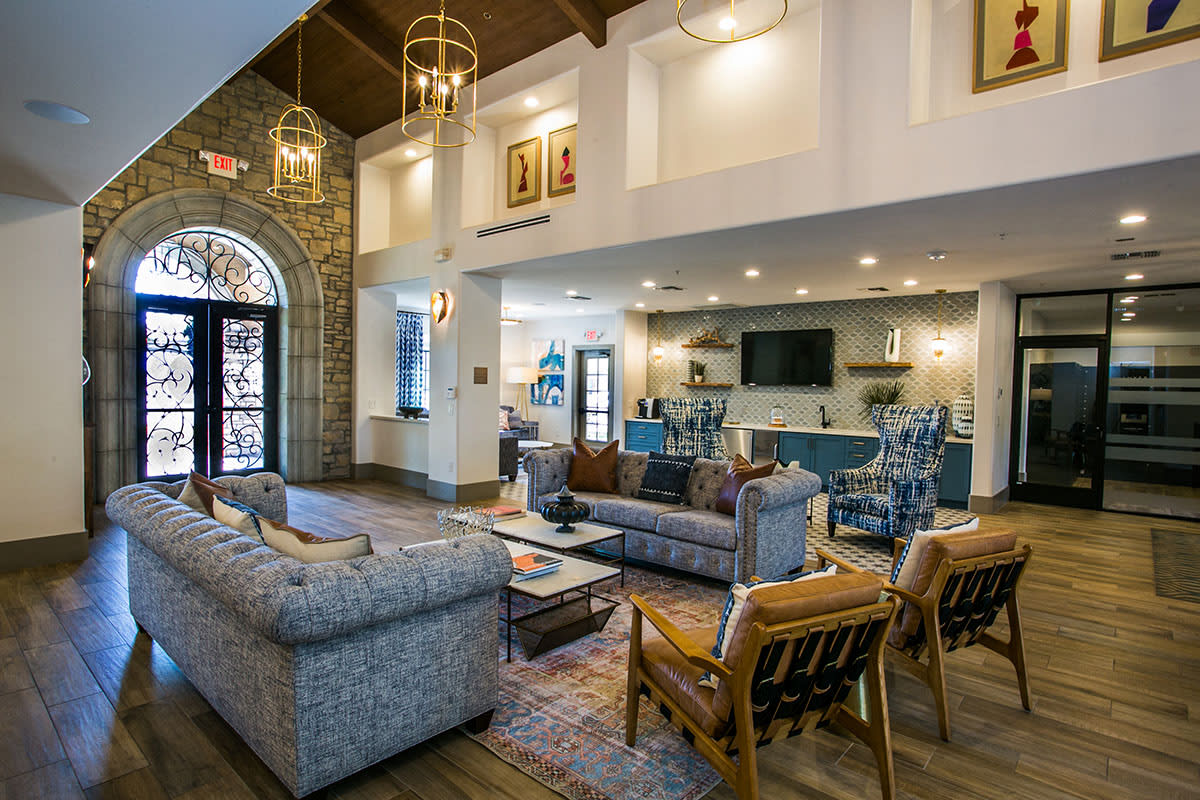 Versante Apartment Homes official photograph
