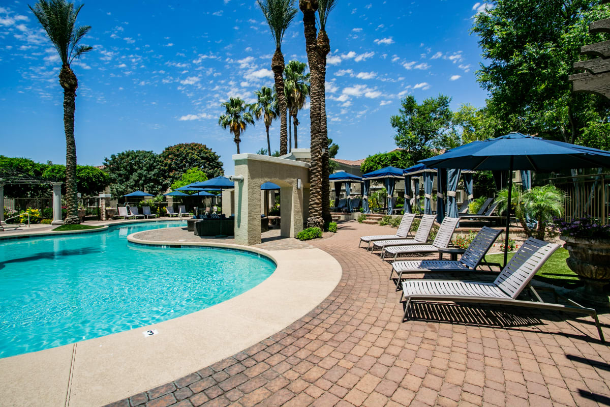 Versante Apartment Homes official photograph