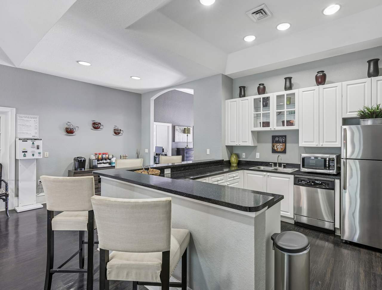 Weston Oaks Apartments 1 of 1