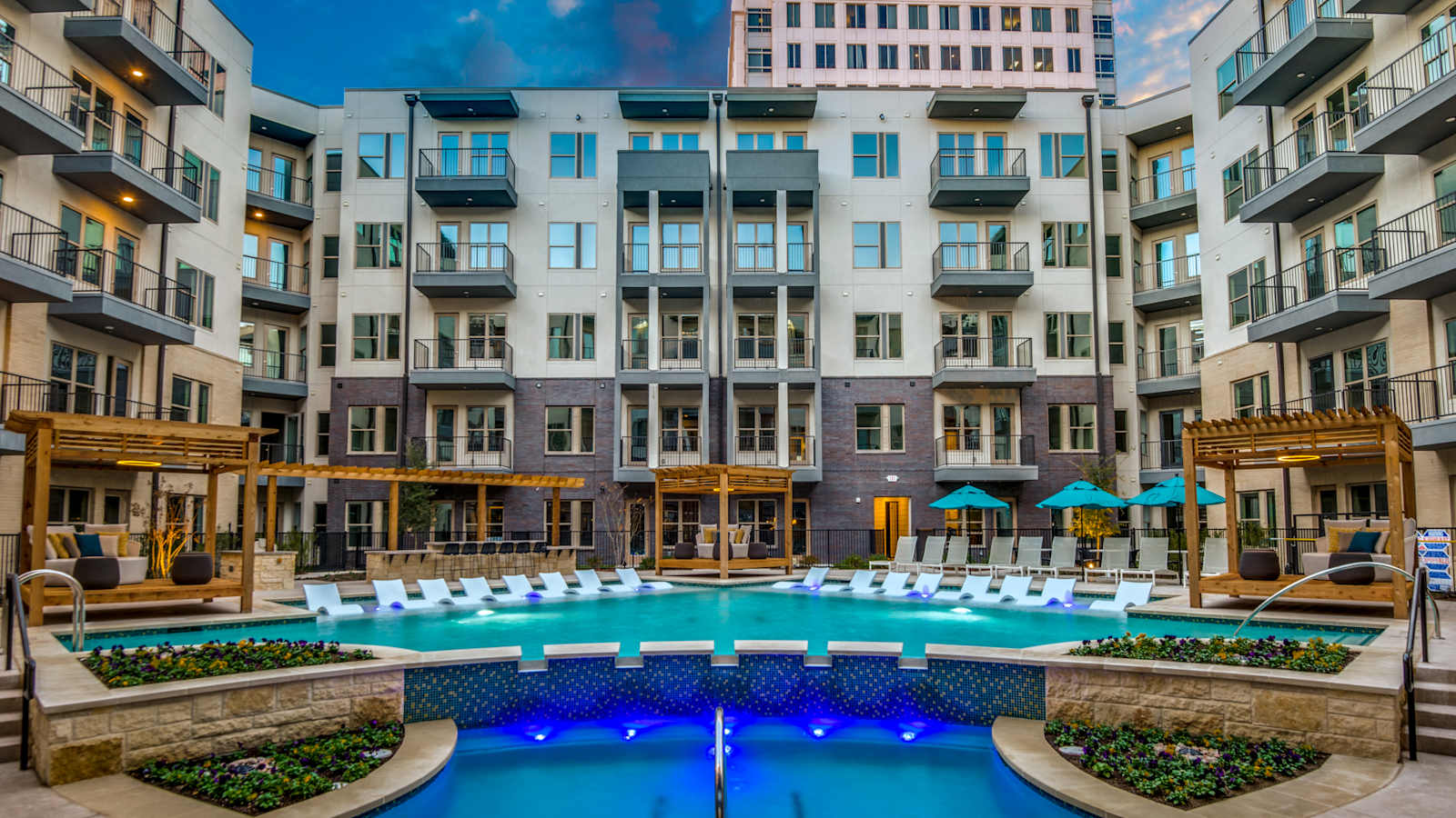 Luxia Gallery House apartment community exterior in Farmers Branch, Texas