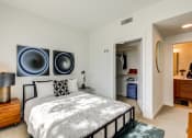 Thumbnail 13 of 34 - Bedroom