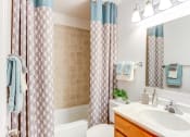Thumbnail 35 of 36 - Bathroom