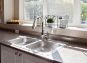 Thumbnail 22 of 44 - kitchen sink at Lionsgate South, Oregon, 97124