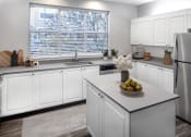 Thumbnail 18 of 44 - kitchen Appliances at Lionsgate South, Oregon, 97124