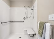 Thumbnail 27 of 29 - Bathroom