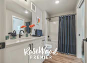 Thumbnail 30 of 42 - bathroom