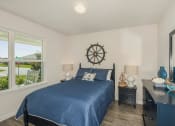 Thumbnail 13 of 40 - Bedroom