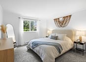 Thumbnail 11 of 28 - Large Bedroom at 2000 Lake Washington Apartments in WA 98056