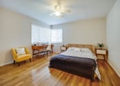 Thumbnail 22 of 23 - Chase Knolls bedroom at Chase Knolls, Sherman Oaks, 91423