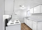 Thumbnail 21 of 36 - Classic kitchen at Northgate Townhomes in Tucker, GA  30084