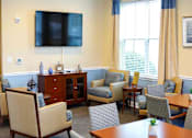 Thumbnail 5 of 12 - Room