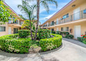 Thumbnail 4 of 10 - Interior courtyard