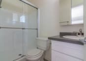 Thumbnail 8 of 9 - Full bathroom