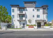 Thumbnail 18 of 23 - Exterior building entrance from Variel Ave.