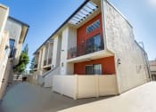 Thumbnail 17 of 40 - Apartments for rent in Chatsworth Balconies