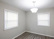 Thumbnail 5 of 25 - Elmwood Apartments