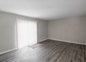 Thumbnail 6 of 25 - Elmwood Apartments
