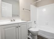 Thumbnail 17 of 25 - Elmwood Apartments