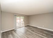 Thumbnail 12 of 24 - Vacant Living Area at BAY SHORE APARTMENTS, EAST HAVEN, 06512