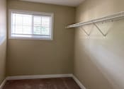 Thumbnail 13 of 13 - Closet