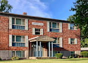 Thumbnail 14 of 49 - Elegant Exterior View Of Property at River Run Apartments, Ohio