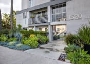 Thumbnail 20 of 22 - Entrance to South Hayworth Lofts.