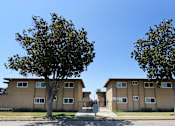 Thumbnail 3 of 25 - Sunswept Apartments