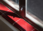 Thumbnail 17 of 127 - A window with a red frame is open.