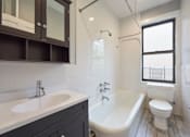 Thumbnail 5 of 9 - 3224 Grand Concourse bath