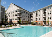 Thumbnail 32 of 38 - Outdoor Pool