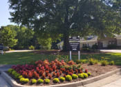 Thumbnail 13 of 31 - exterior with flower bed
