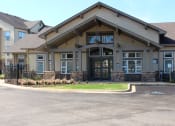 Thumbnail 6 of 8 - River Park Apartments