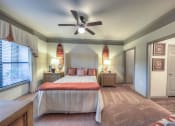 Thumbnail 22 of 29 - bedroom