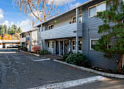 Thumbnail 24 of 24 - Ivy Terrace | Exterior