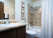 Thumbnail 10 of 17 - St James on Hall | Bathroom