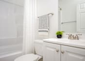 Thumbnail 10 of 35 - The Boxer | Bathroom
