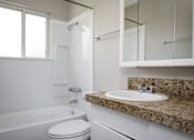 Thumbnail 15 of 24 - Ivy Terrace | Bathroom