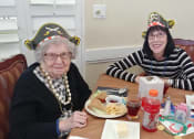 Thumbnail 6 of 18 - Old people enjoying food at Savannah Grand of Amelia Island, Fernandina Beach