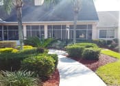 Thumbnail 8 of 34 - Courtyard With Green Space at Savannah Court of Brandon, Florida, 33510