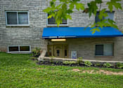 Thumbnail 5 of 38 - Del Vista Apartments Building Leasing Office 03